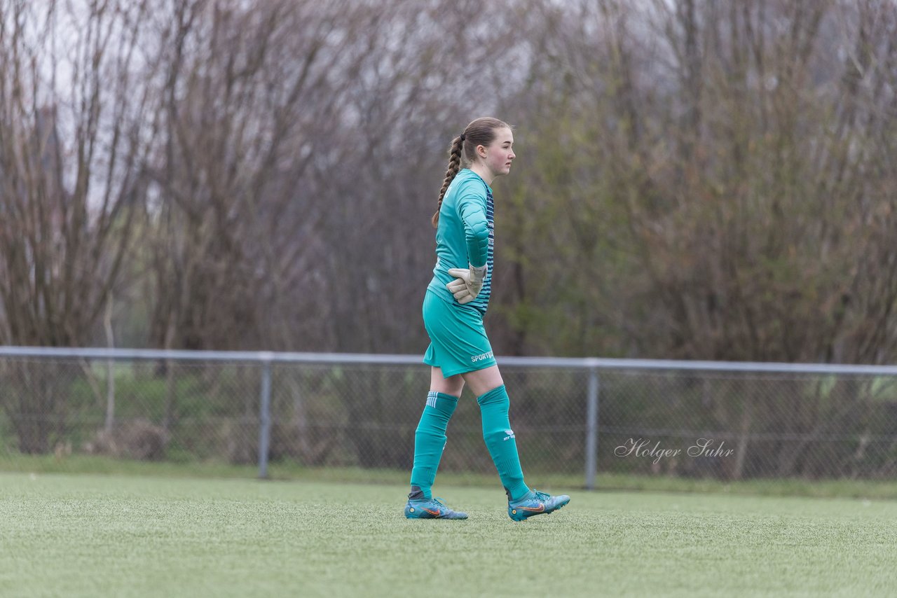 Bild 398 - F SSC Hagen Ahrensburg - SV Frisia Risum-Lindholm : Ergebnis: 1:2